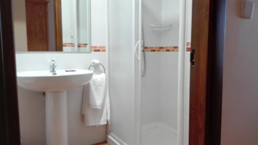 Hostal La Vega Peralejos Bagian luar foto