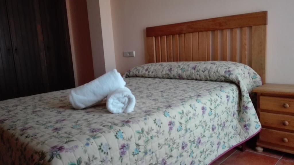 Hostal La Vega Peralejos Bagian luar foto